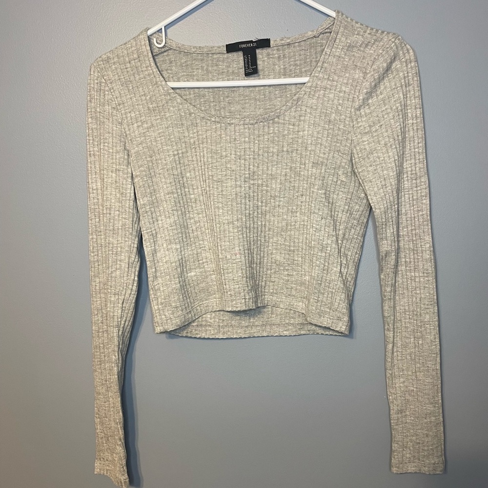 Forever 21 long sleeve grey crop top
